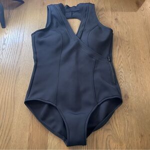 Magicsuit Black Scuba Sexy Zipper Slimming Tummy Control Swimsuit Size 10